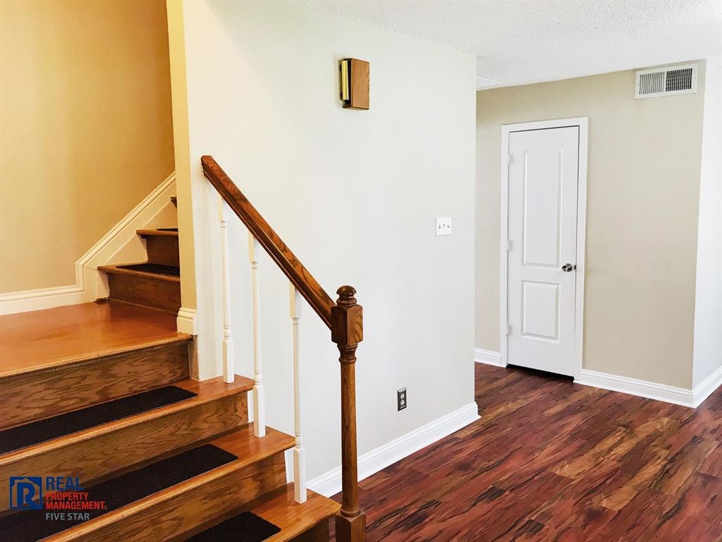 TROPHY CLUB # 8 - Residential Lease