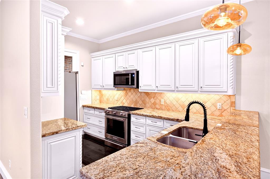 Mcmillan Heights - Residential