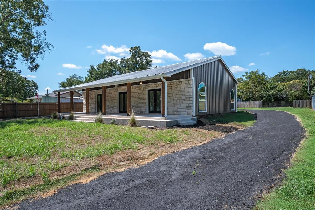Whispering Oaks - Residential