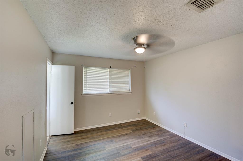 Swan Lake - Residential