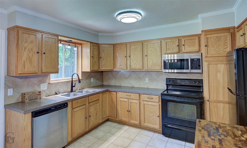 Swan Lake - Residential