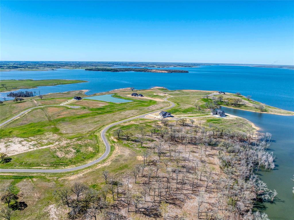The Peninsula - Land
