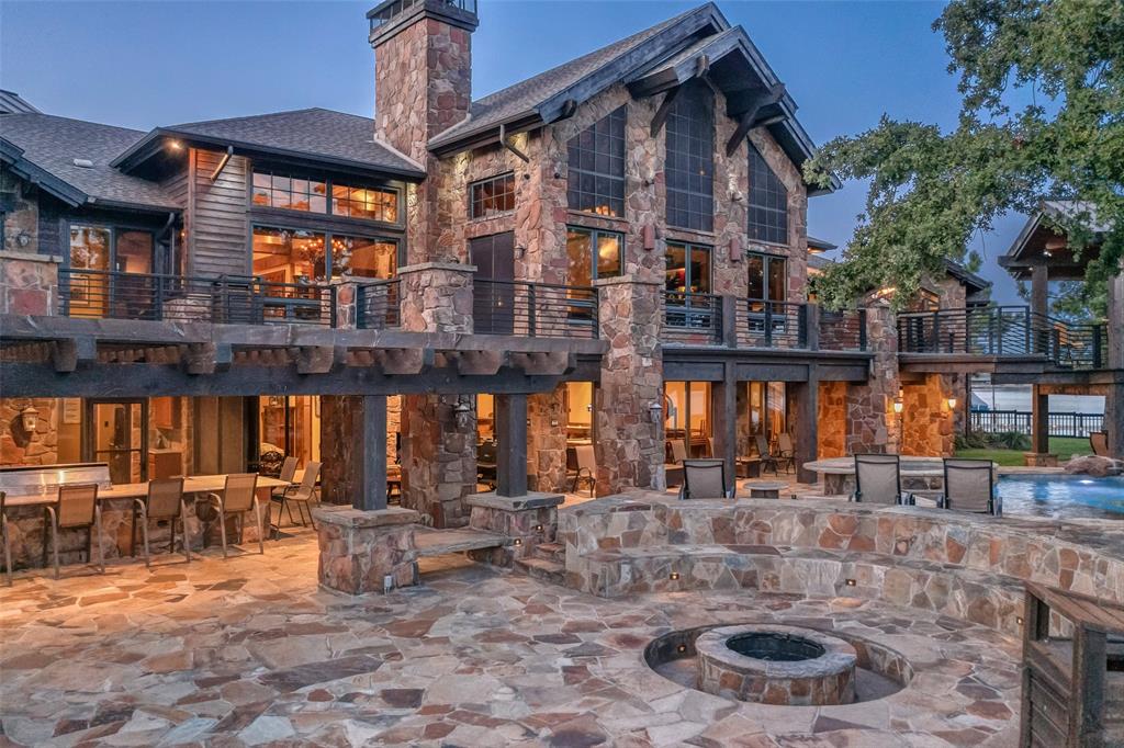 Jim Akins Woodcanyon Waters 01 - Residential