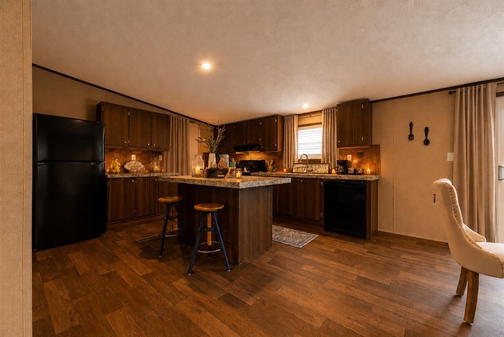 Runaway Bay Unit 7A - Residential
