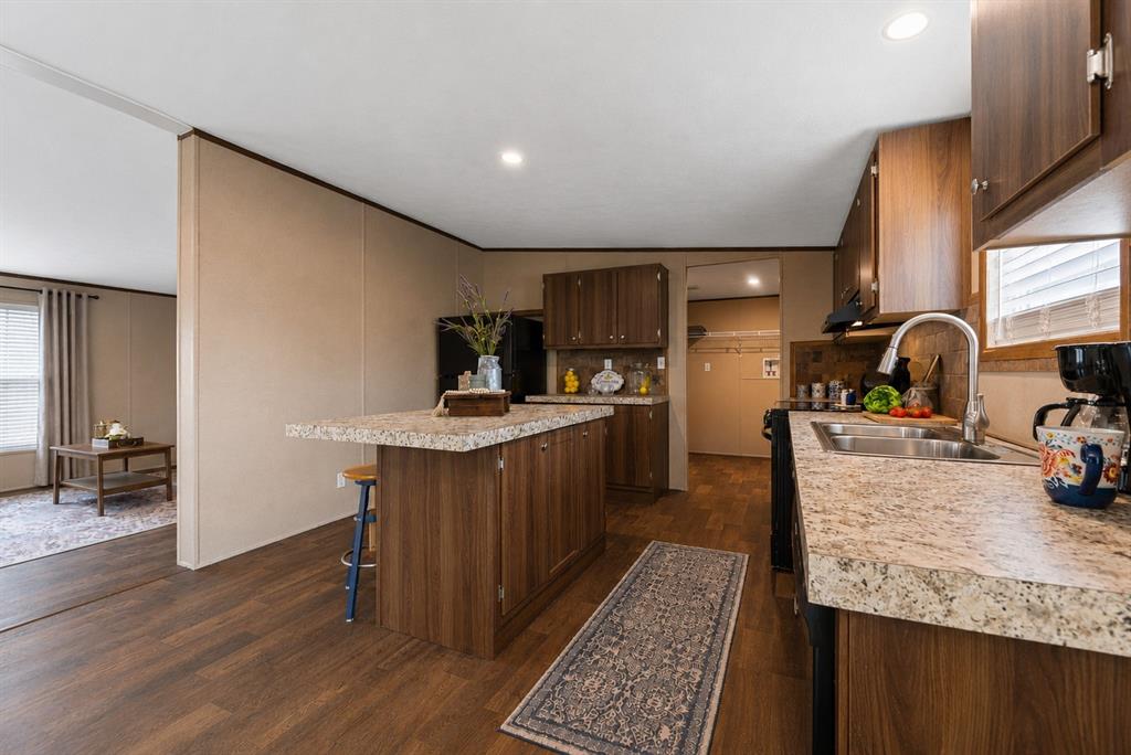 Runaway Bay Unit 7A - Residential