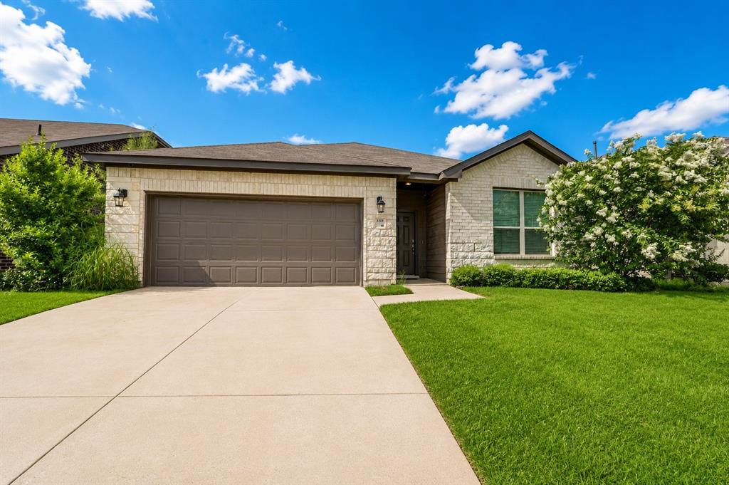 Opportunity awaits with this spacious 4-bedroom, 2-bath home in a growing area of Forney. Offering a functional floor plan, generous living spaces, and an open concept kitchen overlooking the main living area, this property has the potential to shine with a little vision and TLC. 
Conveniently located near schools, shopping, dining, and major commuter routes, this home presents an excellent opportunity for investors, buyers looking to build equity, or anyone seeking value in today's market.