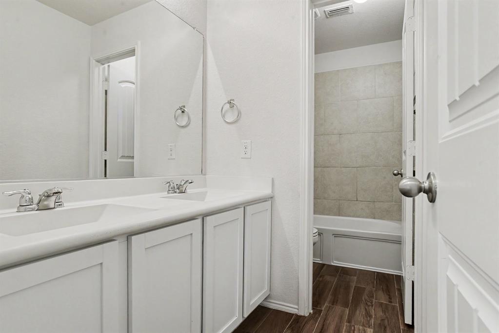 The Reserve At Chamberlain Cro - Residential