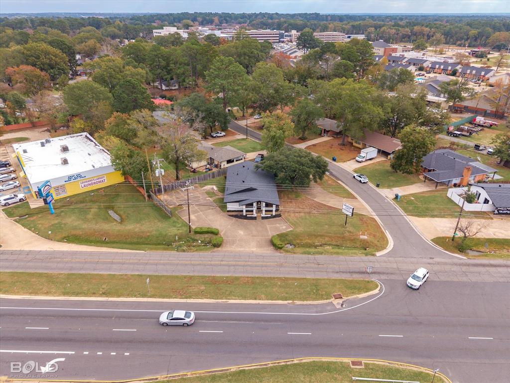 Yanceys Southern Hills Sub - Commercial Sale