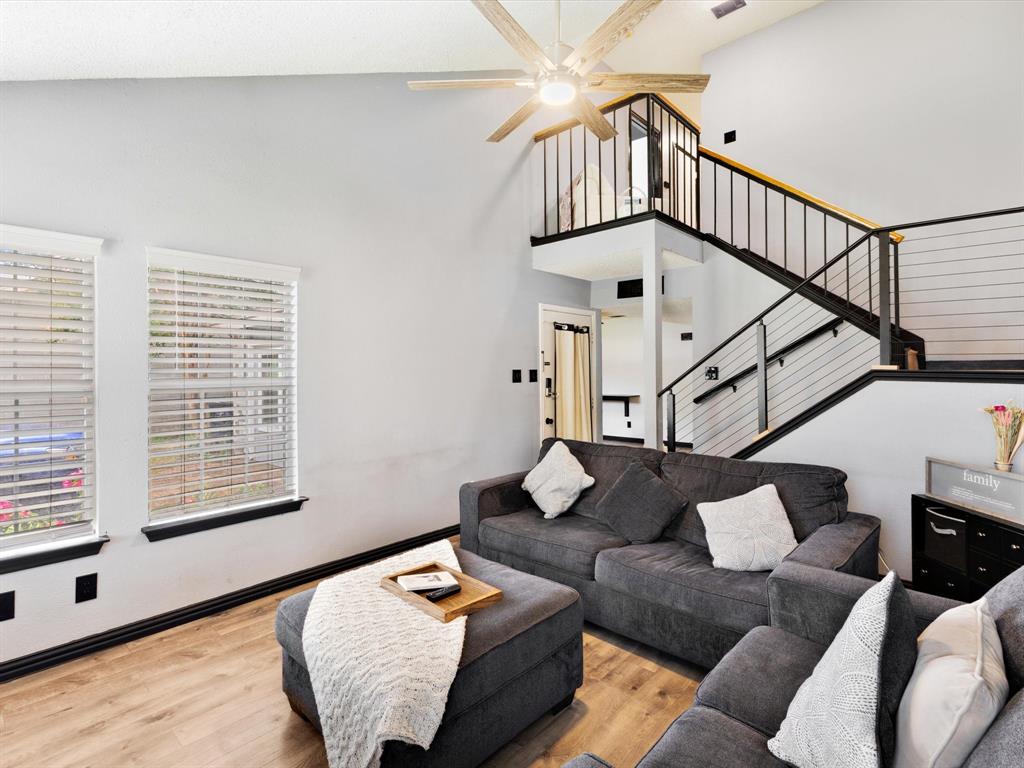 Huntington Village Add - Residential