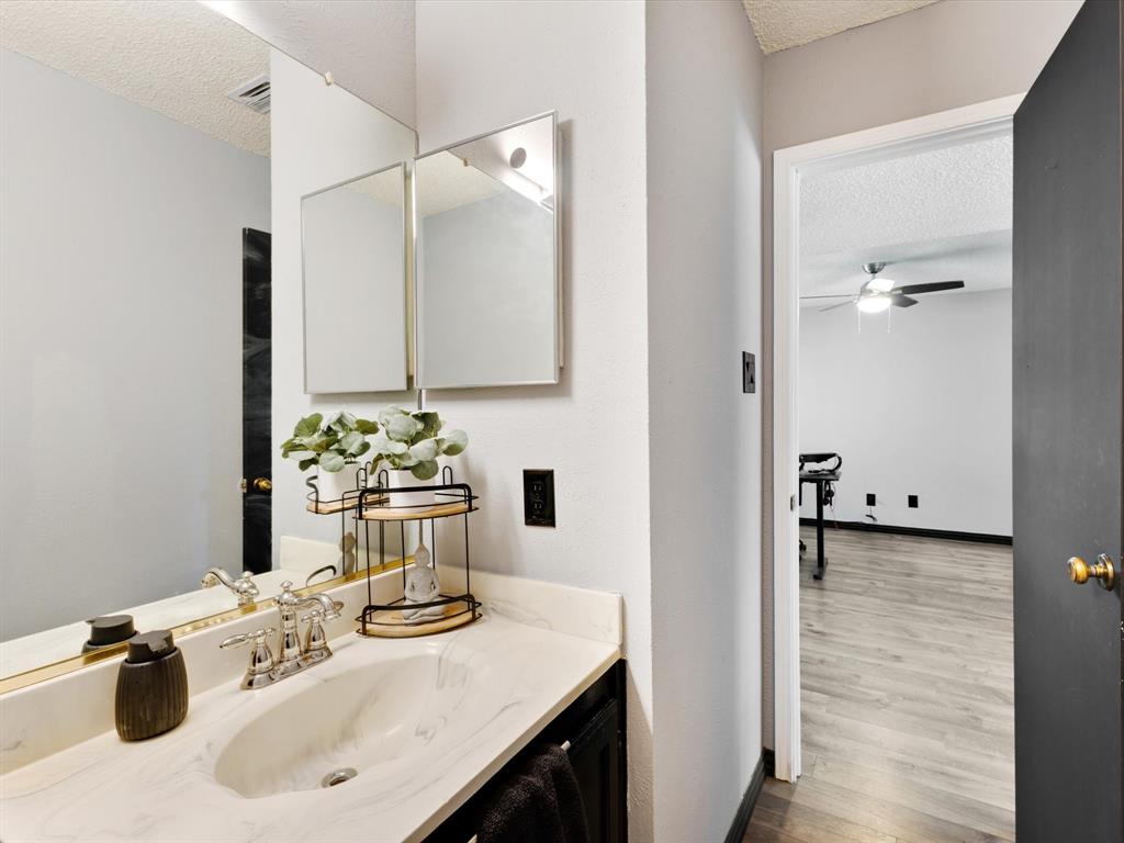 Huntington Village Add - Residential
