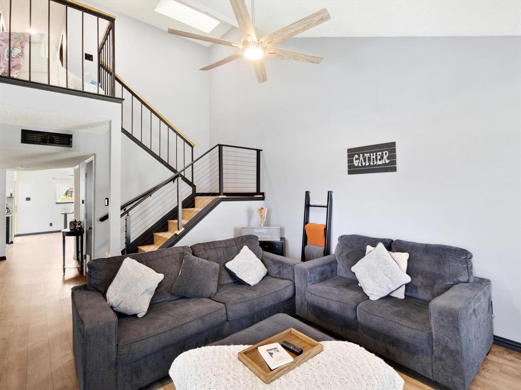 Huntington Village Add - Residential
