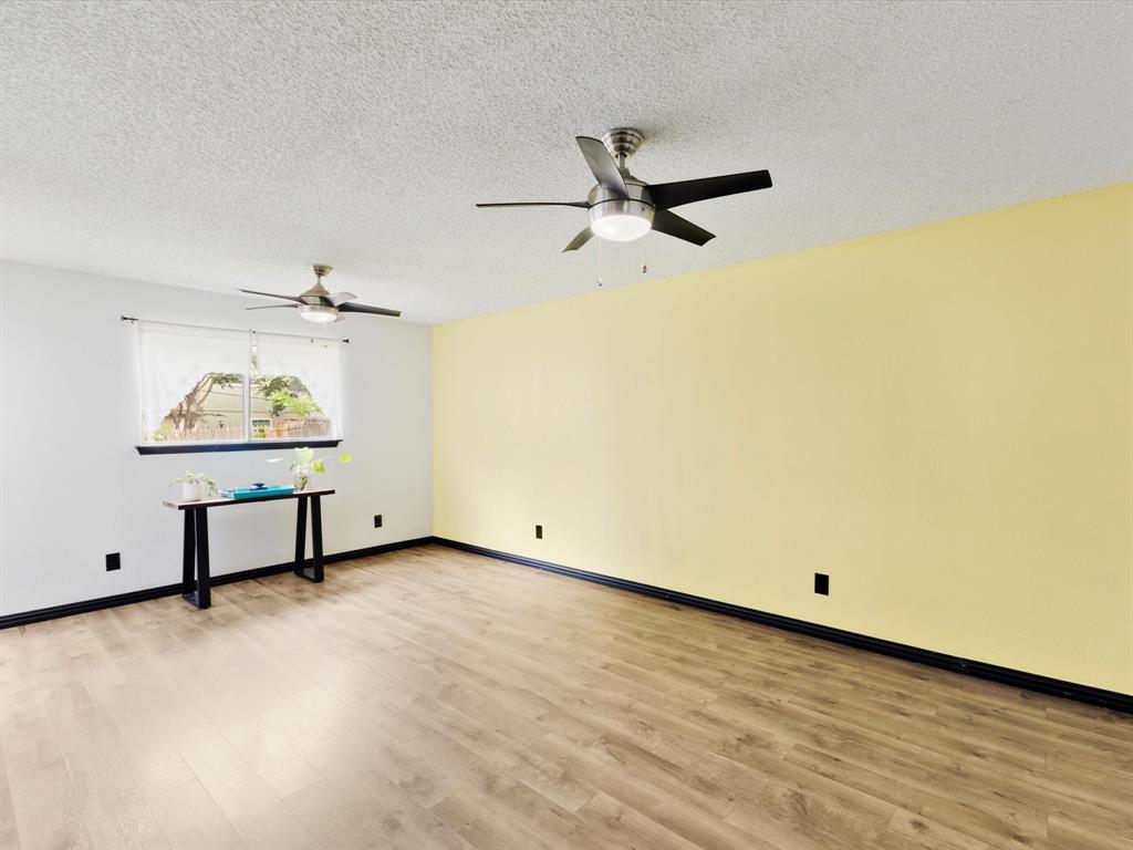 Huntington Village Add - Residential