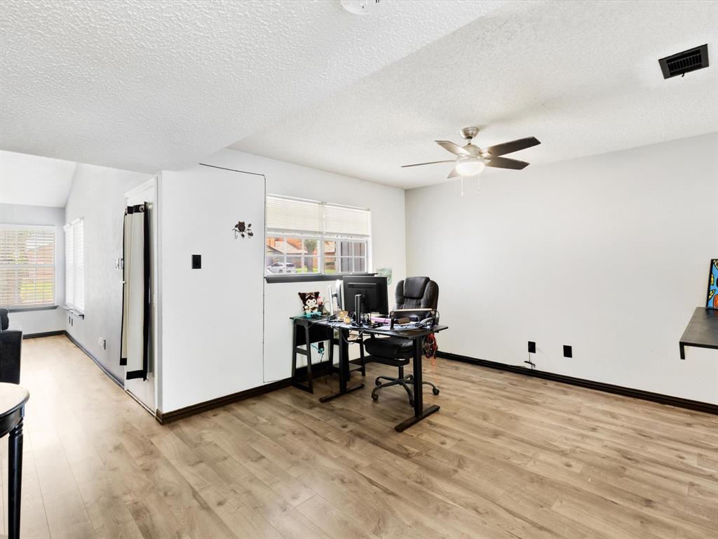 Huntington Village Add - Residential
