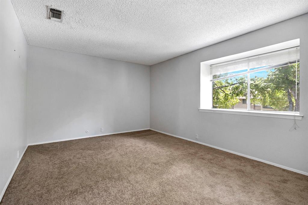 Laguna Twnhms - Residential