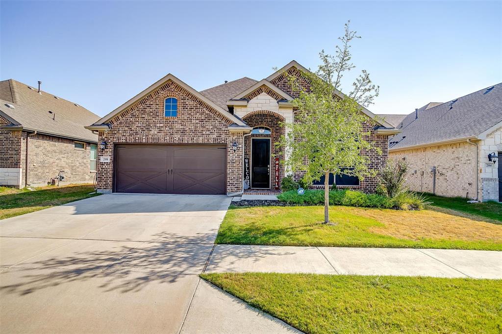 SELLERS OFFERING $5,000 TOWARDS BUYERS CLOSING COSTS WITH ACCEPTABLE OFFER!!!

This stunning 3 bed, 2 bath home with office offers the perfect blend of modern and rustic charm. The home boasts an open floor plan, high ceilings, tile wood floors, and large windows that flood the space with natural light. The kitchen features granite countertops, stainless steel appliances, and spacious island. The front office has large windows allowing natural light to open up the space. The master suite includes dual vanities, walk in shower, soaking tub, and walk in closet.

Located in the highly sough after Aledo ISD, this home provides easy access to parks, club house, fishing, and pool amenities. Don't miss the opportunity to make this your dream home.