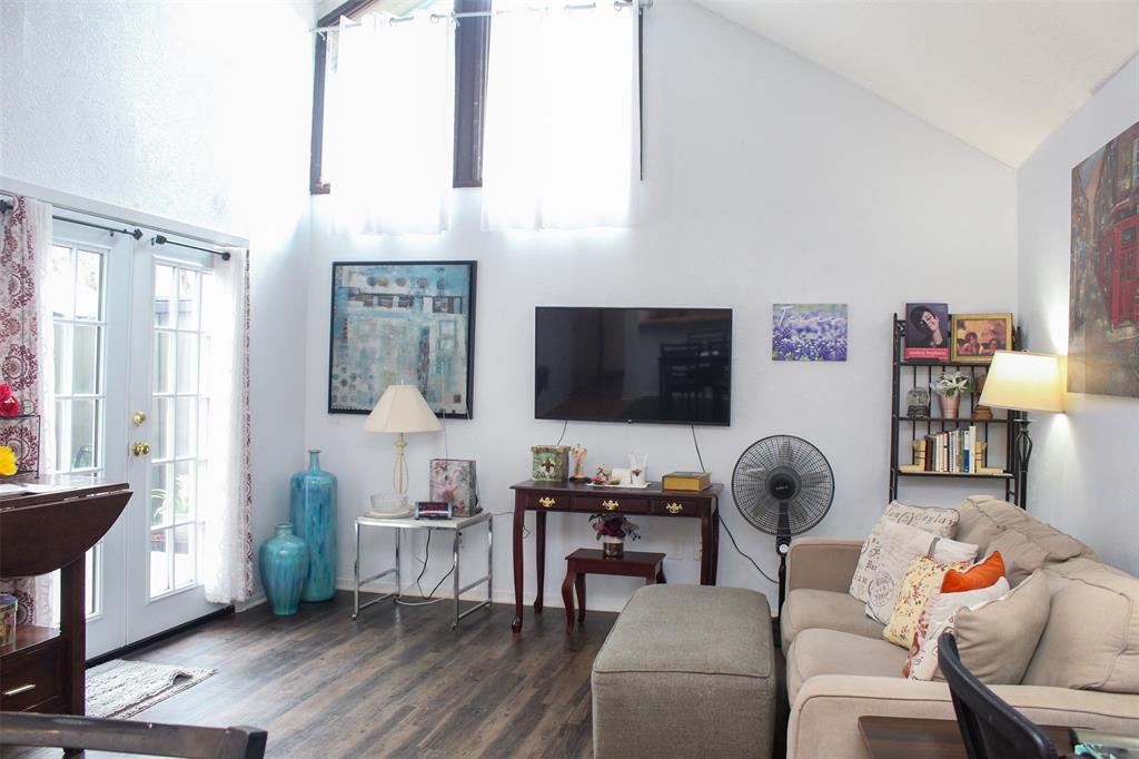 Condo - Residential