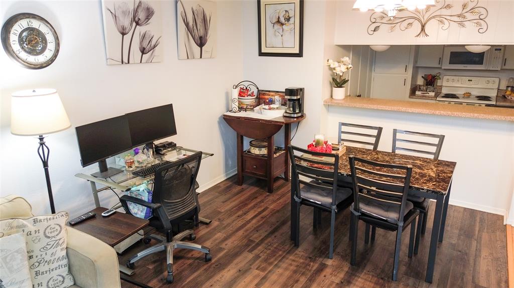 Condo - Residential