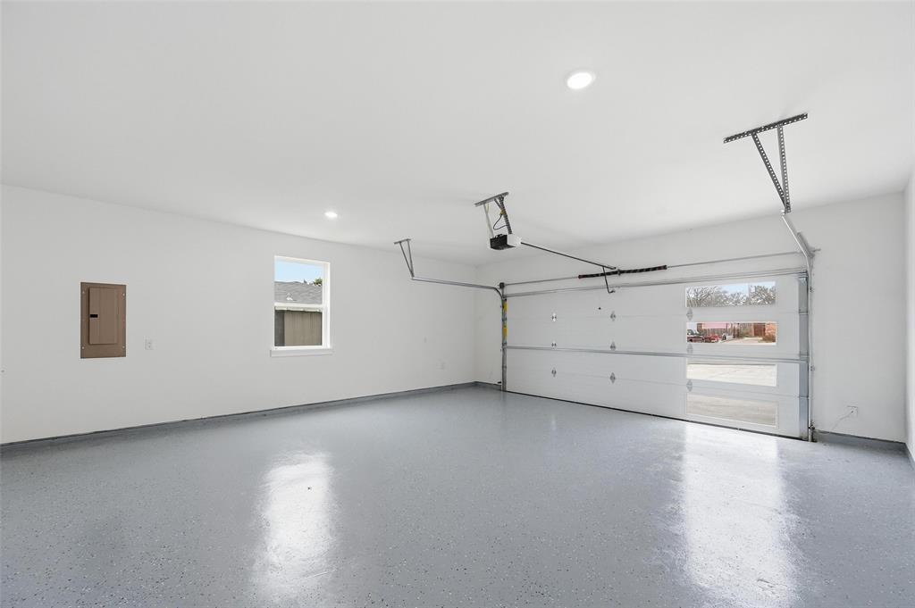 Merrifield Manor - Residential