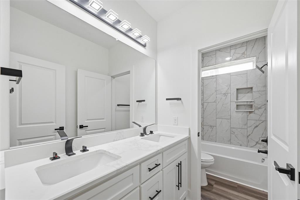 Merrifield Manor - Residential
