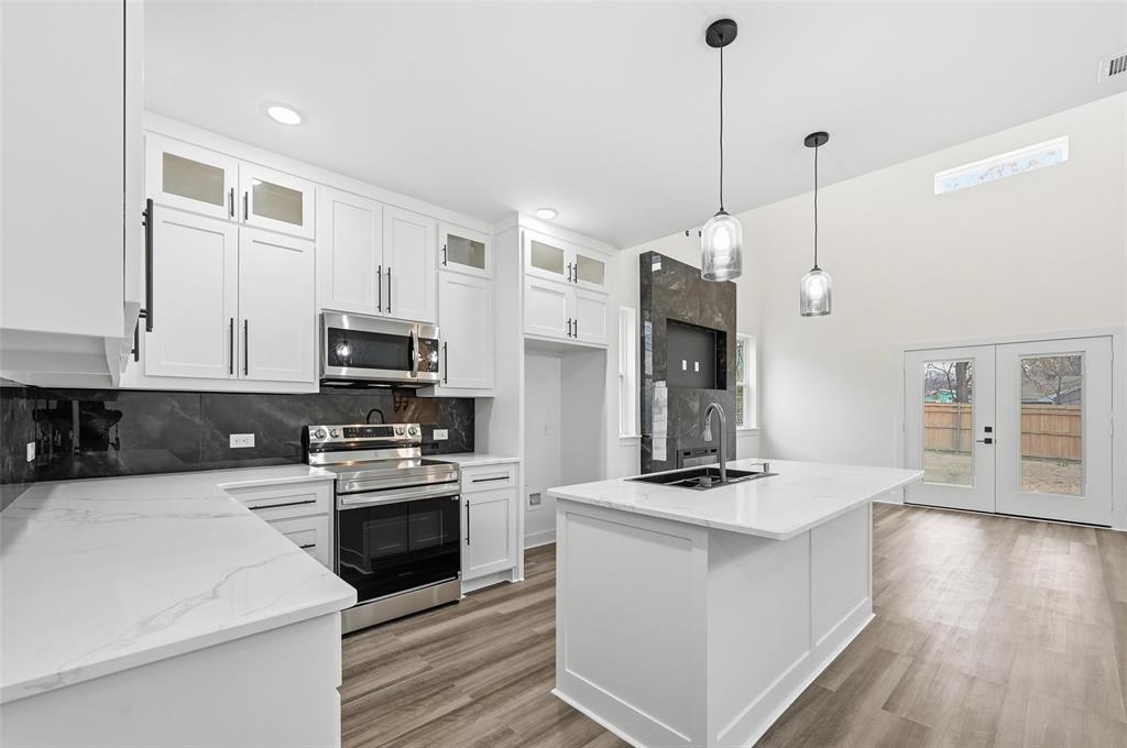 Merrifield Manor - Residential