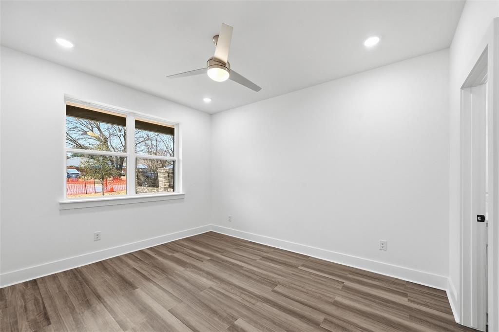 Merrifield Manor - Residential