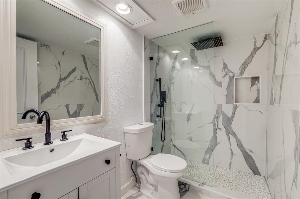 TOWNEOAKS TERRACE CONDOMINIUM - Residential