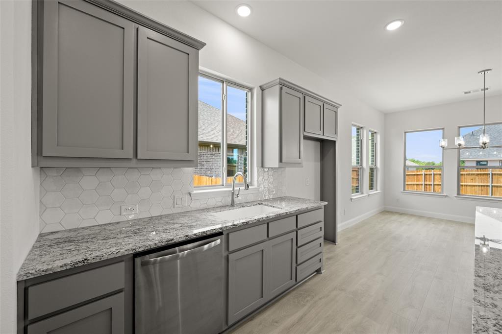 Sheppard's Place - Residential