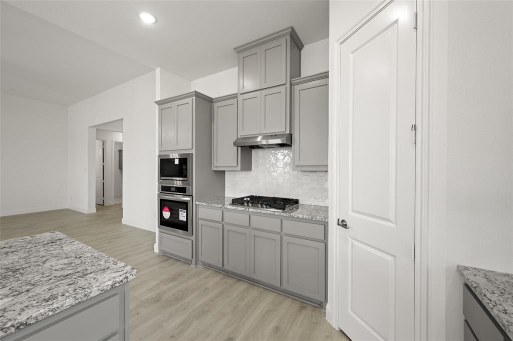 Sheppard's Place - Residential