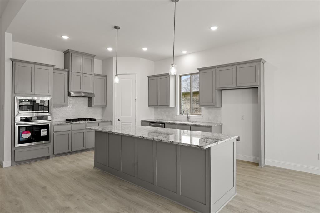 Sheppard's Place - Residential
