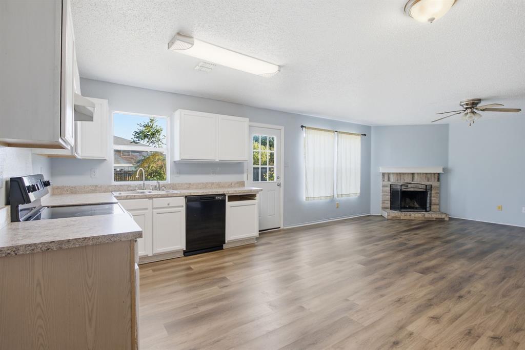 Burleson Meadows - Residential