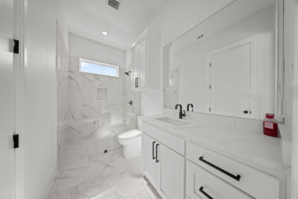 SLEEPY HOLLOW ESTS - Residential