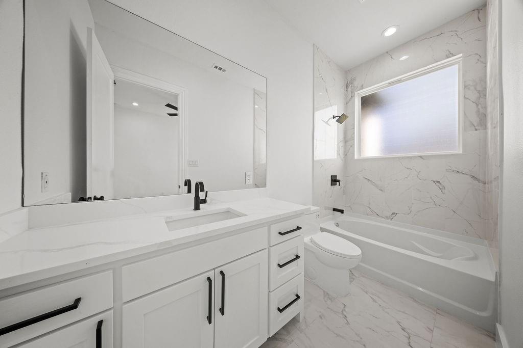 SLEEPY HOLLOW ESTS - Residential