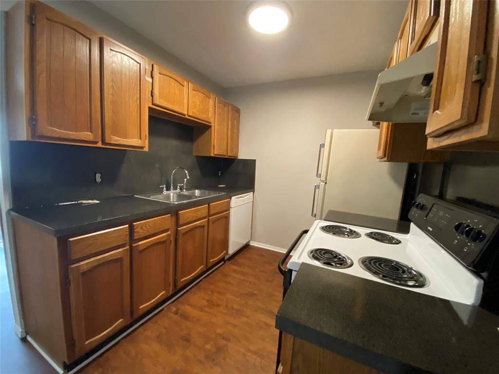Courtney Knolls Add - Residential Lease