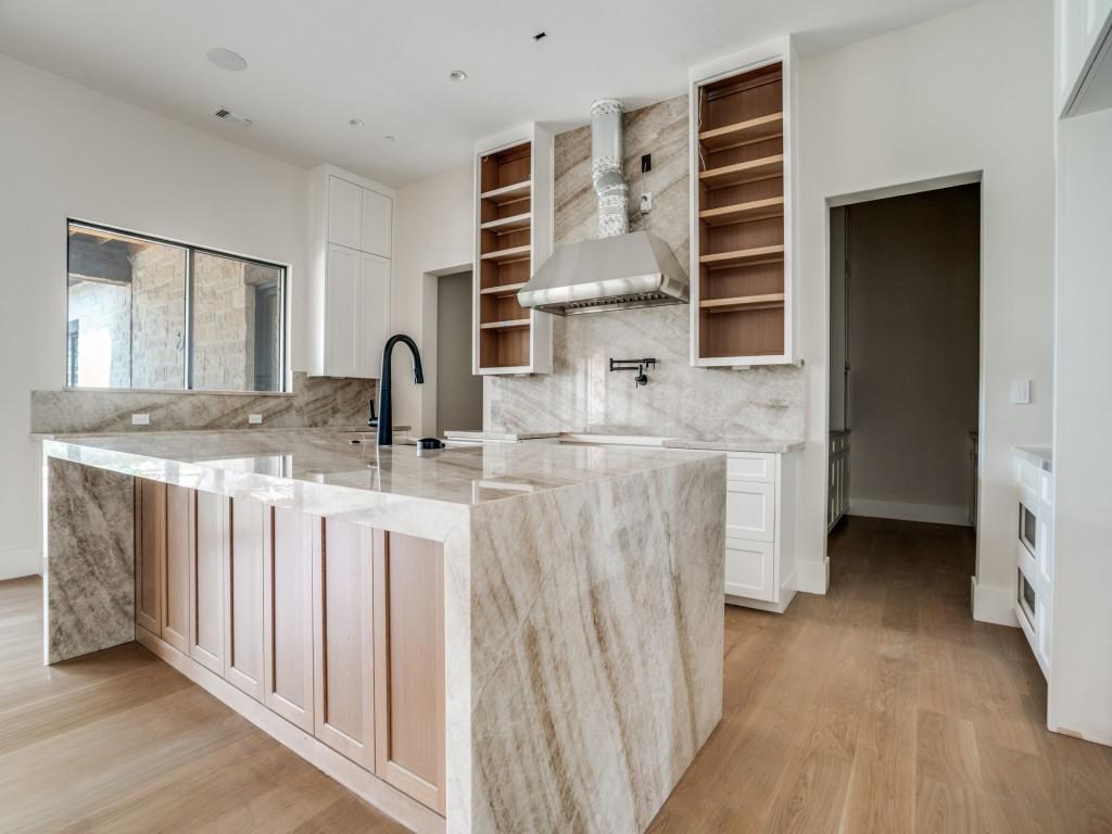 Barratt Lake Estates - Residential
