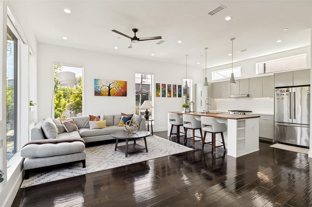 4811 MANETT CONDOS - Residential
