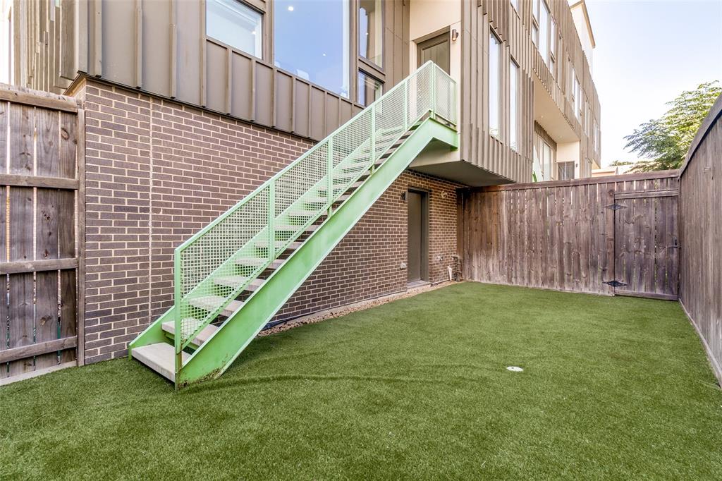4811 MANETT CONDOS - Residential