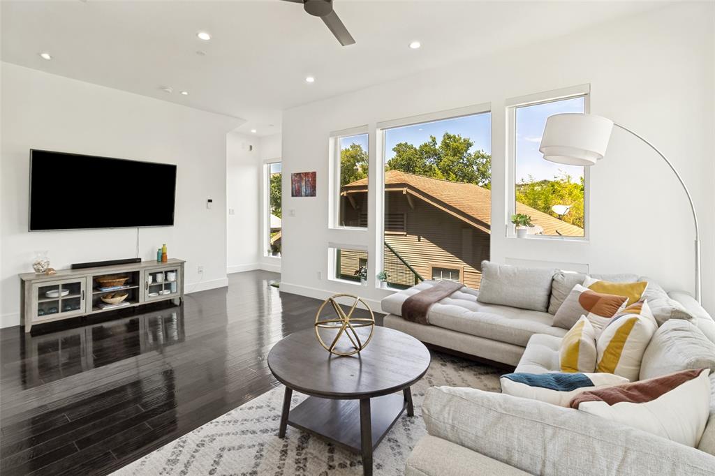 4811 MANETT CONDOS - Residential