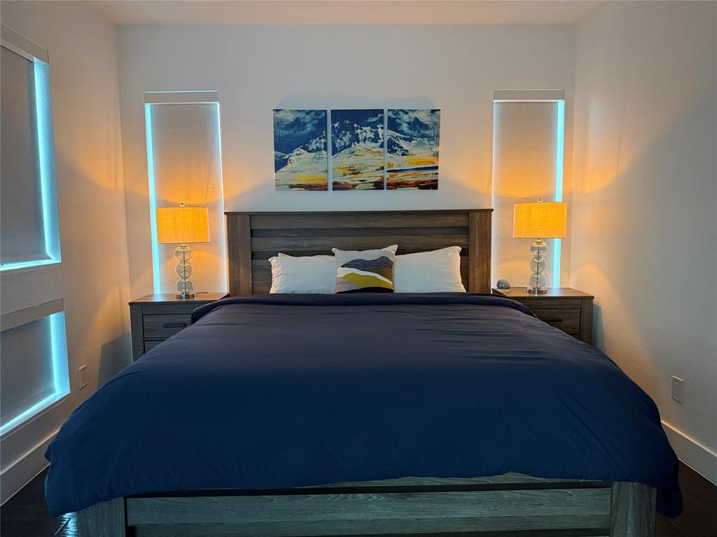 4811 MANETT CONDOS - Residential