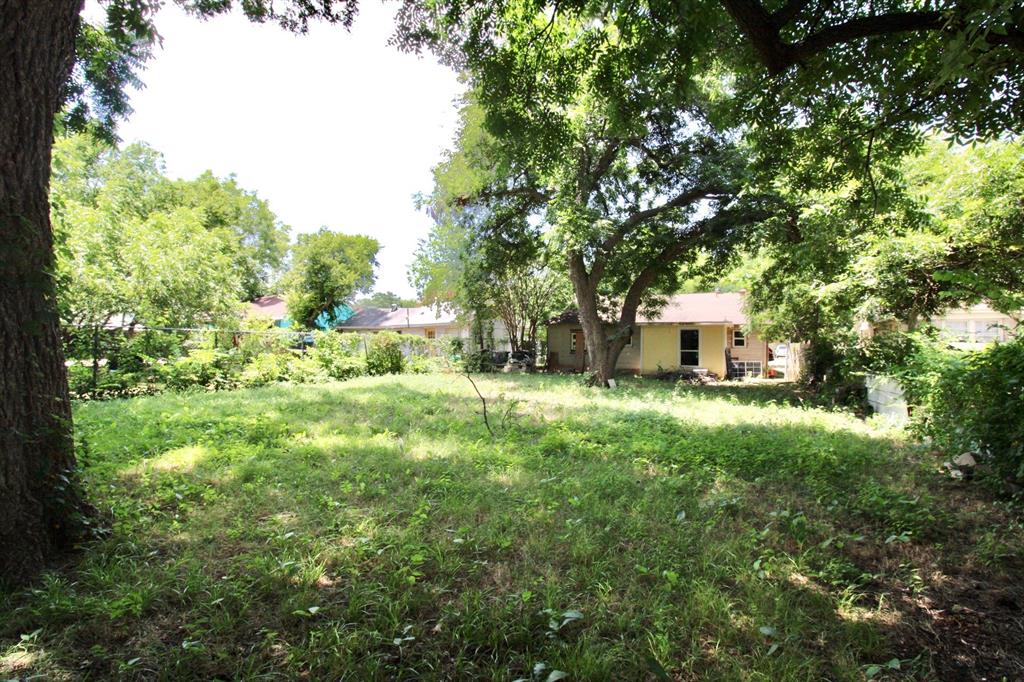 Suburban Home - Residential