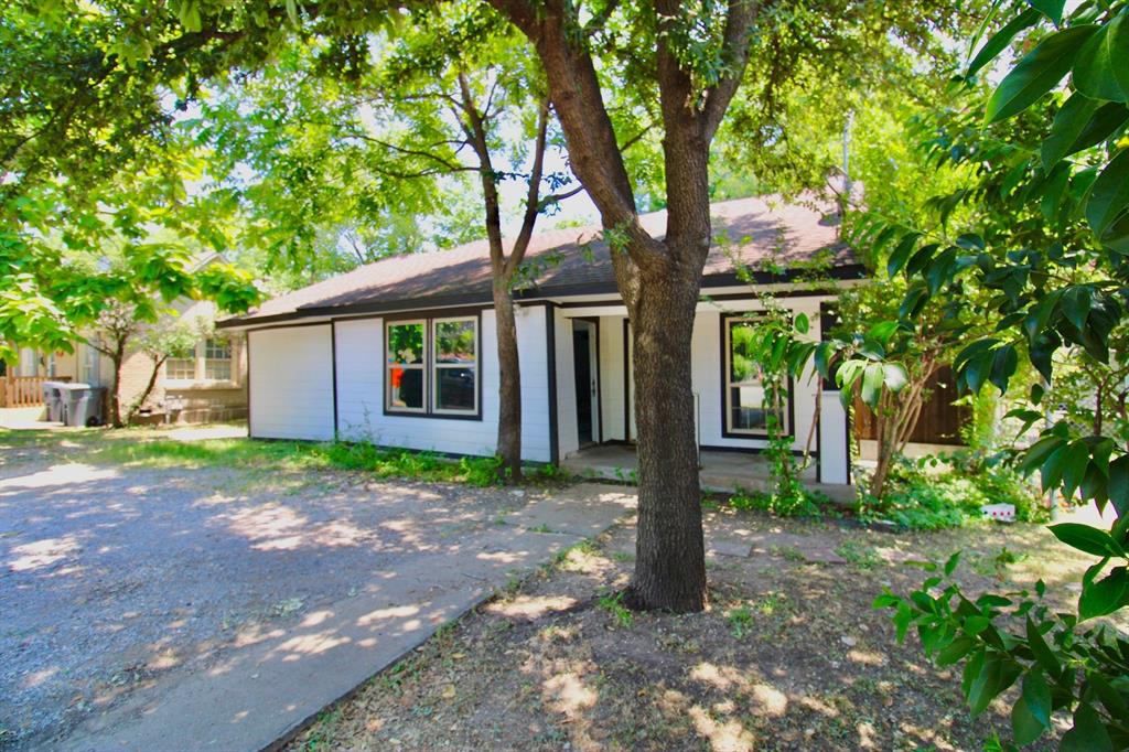 Suburban Home - Residential