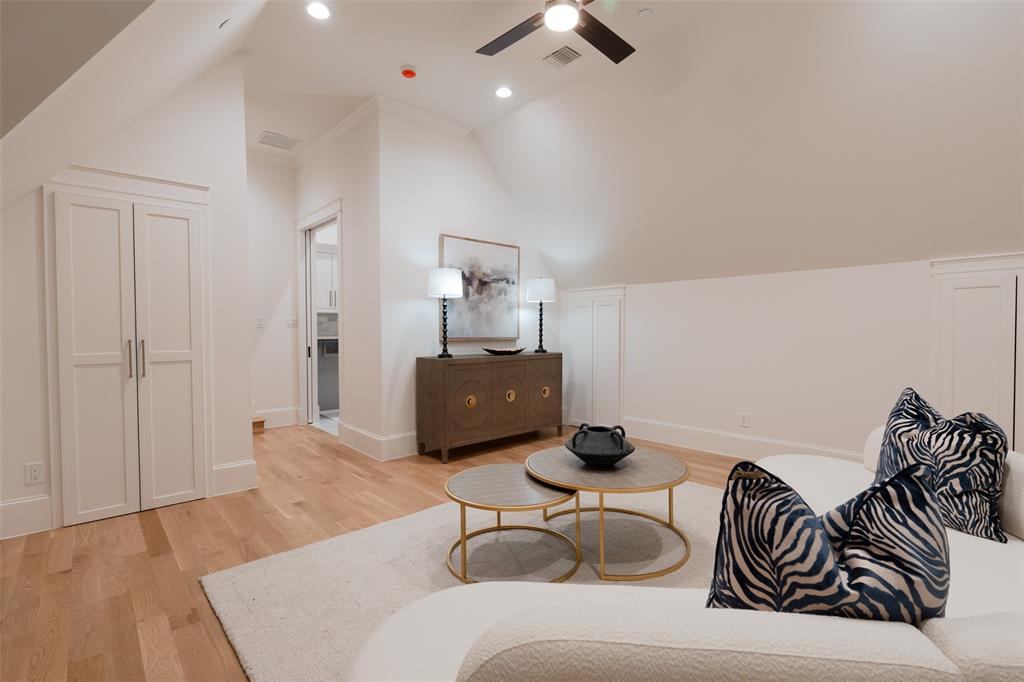 University Highlands - Residential