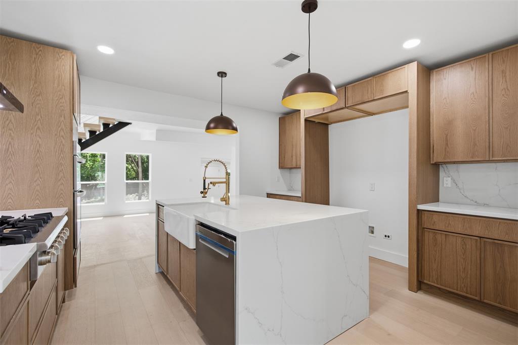 Casa Linda Estates - Residential