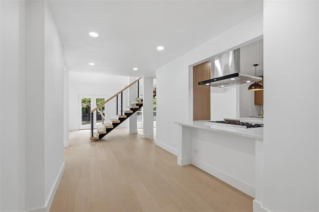 Casa Linda Estates - Residential