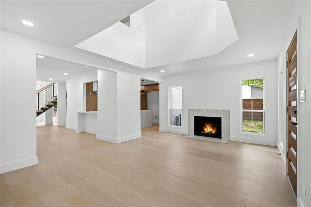 Casa Linda Estates - Residential