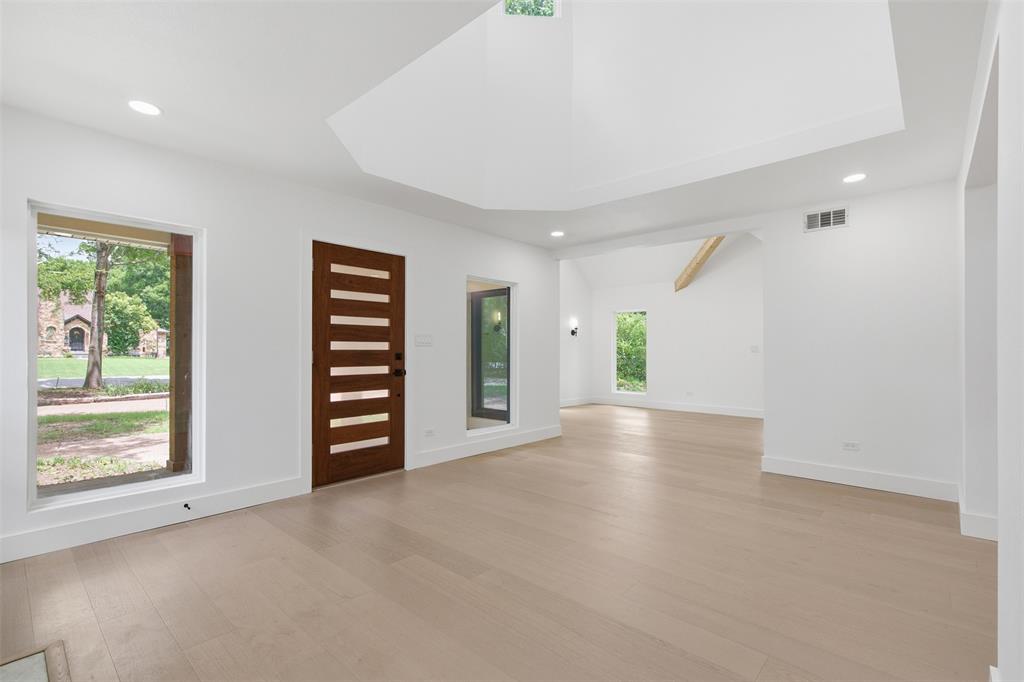 Casa Linda Estates - Residential