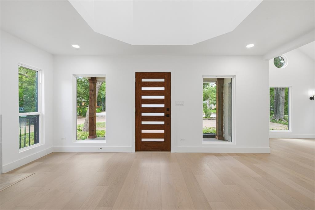Casa Linda Estates - Residential