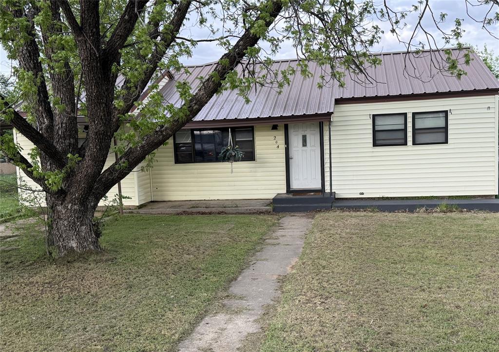 Located at 204 Bluffview Dr. in Brownwood, Texas, this spacious four-bedroom, two-bath home offers convenience and potential in a desirable area. Situated near Northwest Elementary and just minutes from local shopping and dining, the location is ideal for families and those seeking easy access to everyday amenities.

Inside, you’ll find a functional open-concept layout where the kitchen flows seamlessly into the dining and living areas—perfect for gathering with family or entertaining guests. The kitchen comes equipped with all the essential appliances, making it move-in ready while still offering opportunities for your personal touch.

Step outside to a generously sized backyard featuring a storage building and plenty of room for outdoor activities. There’s even a dedicated space ready to be transformed into your own garden oasis.

With solid bones and just a little TLC needed, this home presents a great opportunity to add value and make it your own. Whether you’re a first-time buyer, investor, or someone looking for a project with promise, this property is full of potential.
