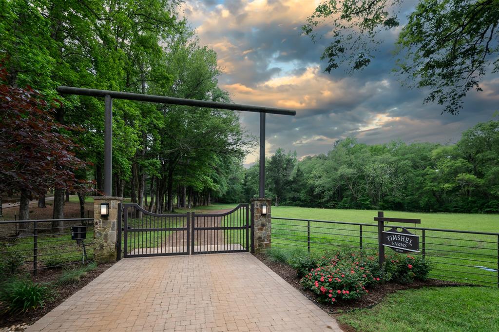 not in subdivision - Farm