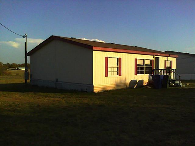 House to be sold AS IS condition, 3 bedrooms and 2 baths double wide home sits in a quite neighborhood, close to Hwy and shopping areas. large living room with fireplace, seller offer Lease Purchase and Rent to Own program available with 0 down payment, $950 monthly payment at 30 years term, $1500 attorney fee for closing documents, $2450 upfront to move in.