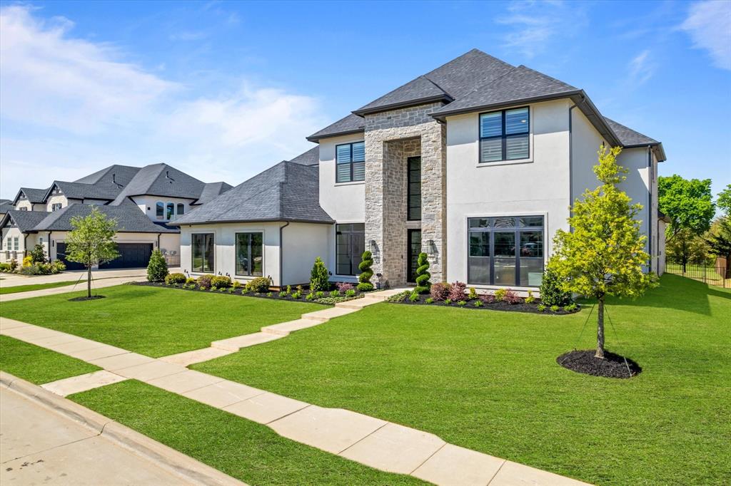 SOUTHLAKE MANORS - Residential